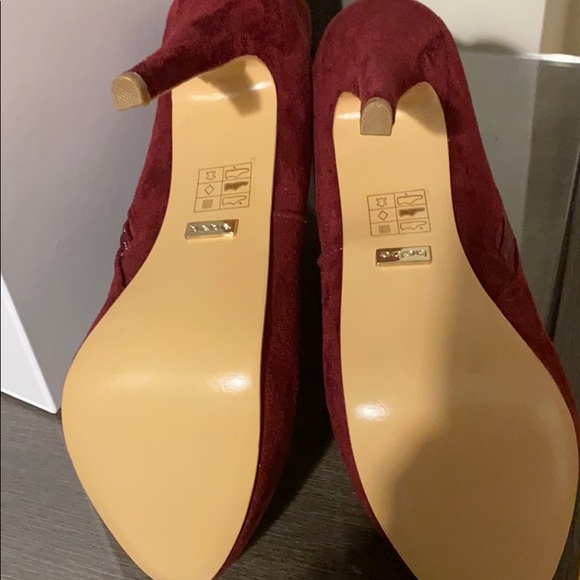 Bebe Booties - Picture 2 of 2